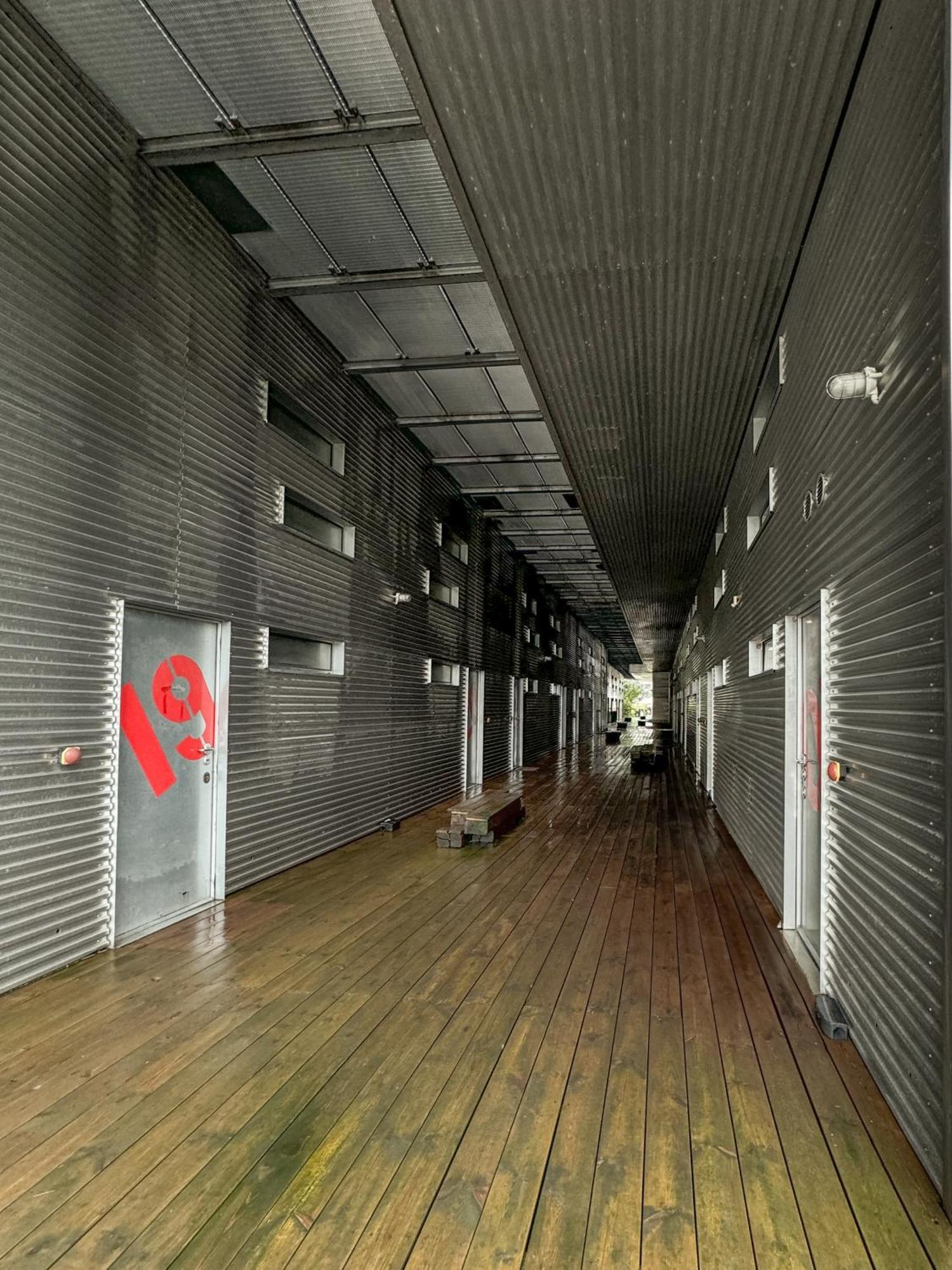 White And Brown Exclusive Loft With Terrace - Free Parking - M2 Station Apartment Milano Exterior foto